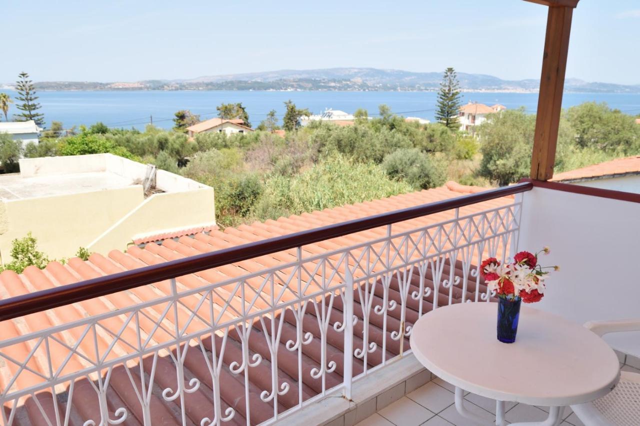Tzivras Villa & Apartments Lassi  Luaran gambar