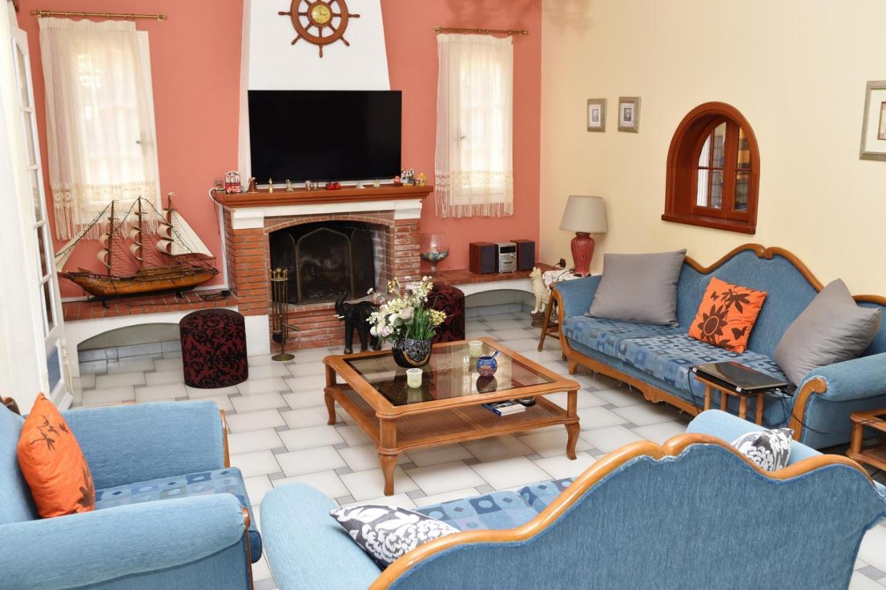 Tzivras Villa & Apartments Lassi  Luaran gambar