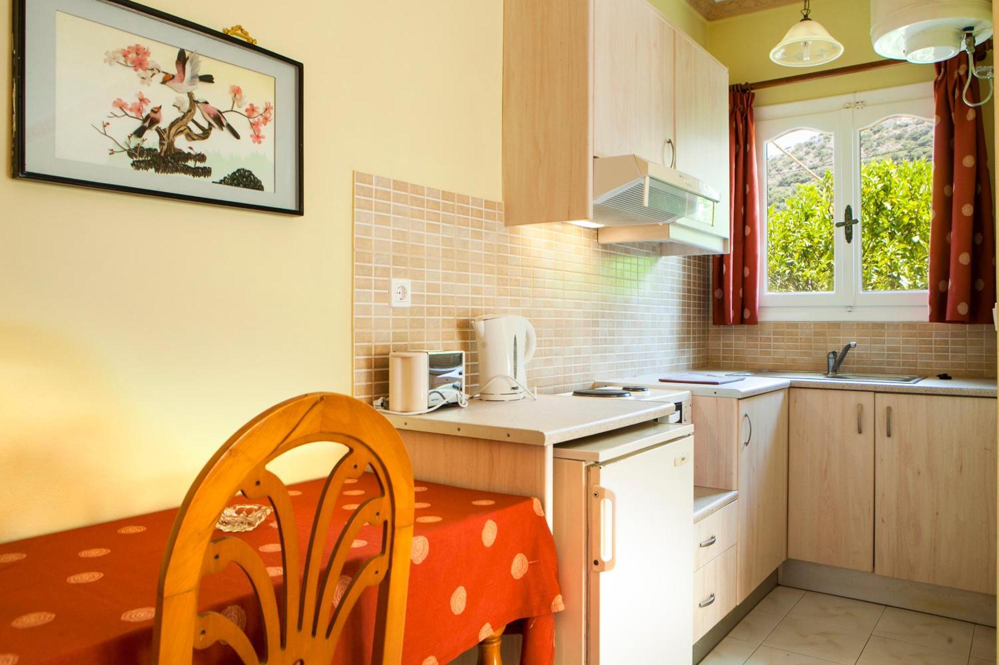 Tzivras Villa & Apartments Lassi  Bilik gambar