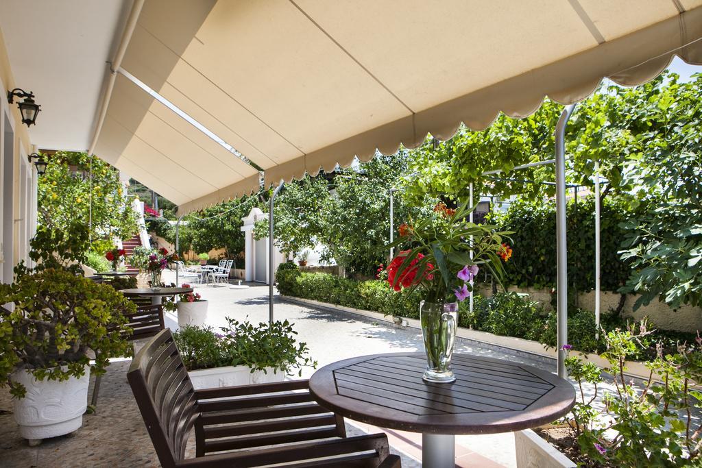 Tzivras Villa & Apartments Lassi  Luaran gambar