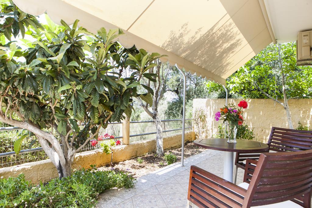 Tzivras Villa & Apartments Lassi  Luaran gambar